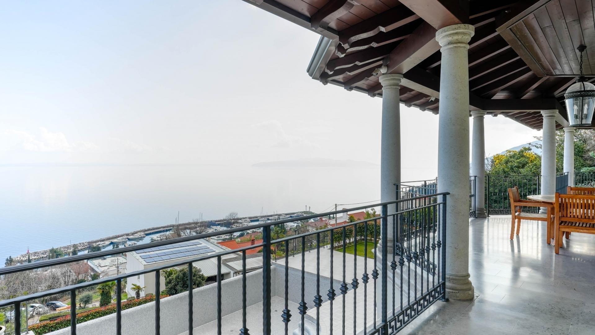 Hiša Na predaj -  Opatija
