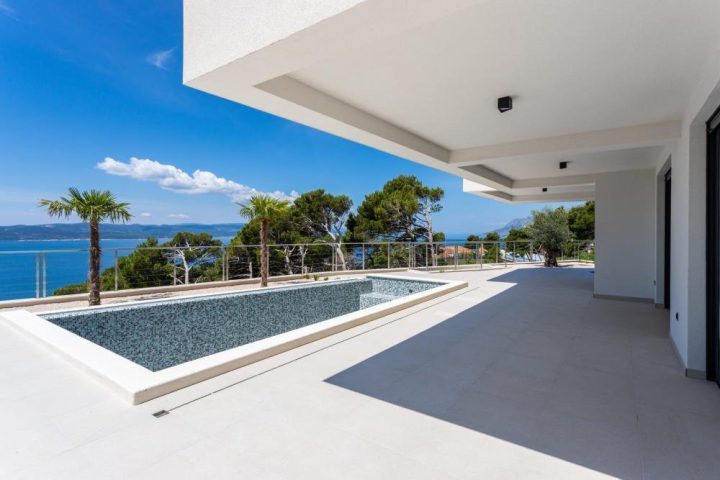 Kuća na prodaju 386 m² – Brela