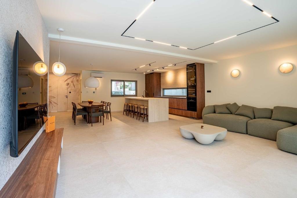 Haus Zu verkaufen - Splitsko-dalmatinska Sutivan