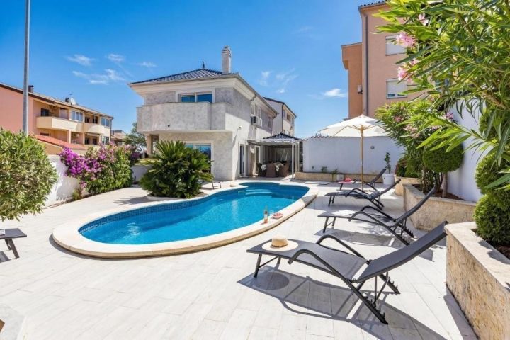 Haus zu verkaufen 160 m² – Štinjan