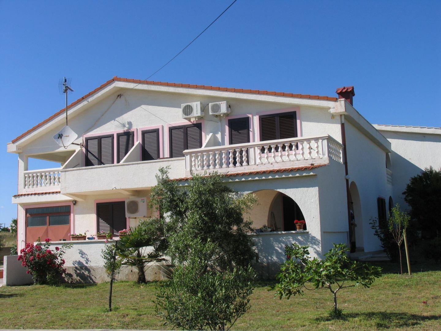 Hotel Na prodaju - Zadarska Povljana