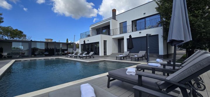 Haus zu verkaufen 300 m² – Loborika