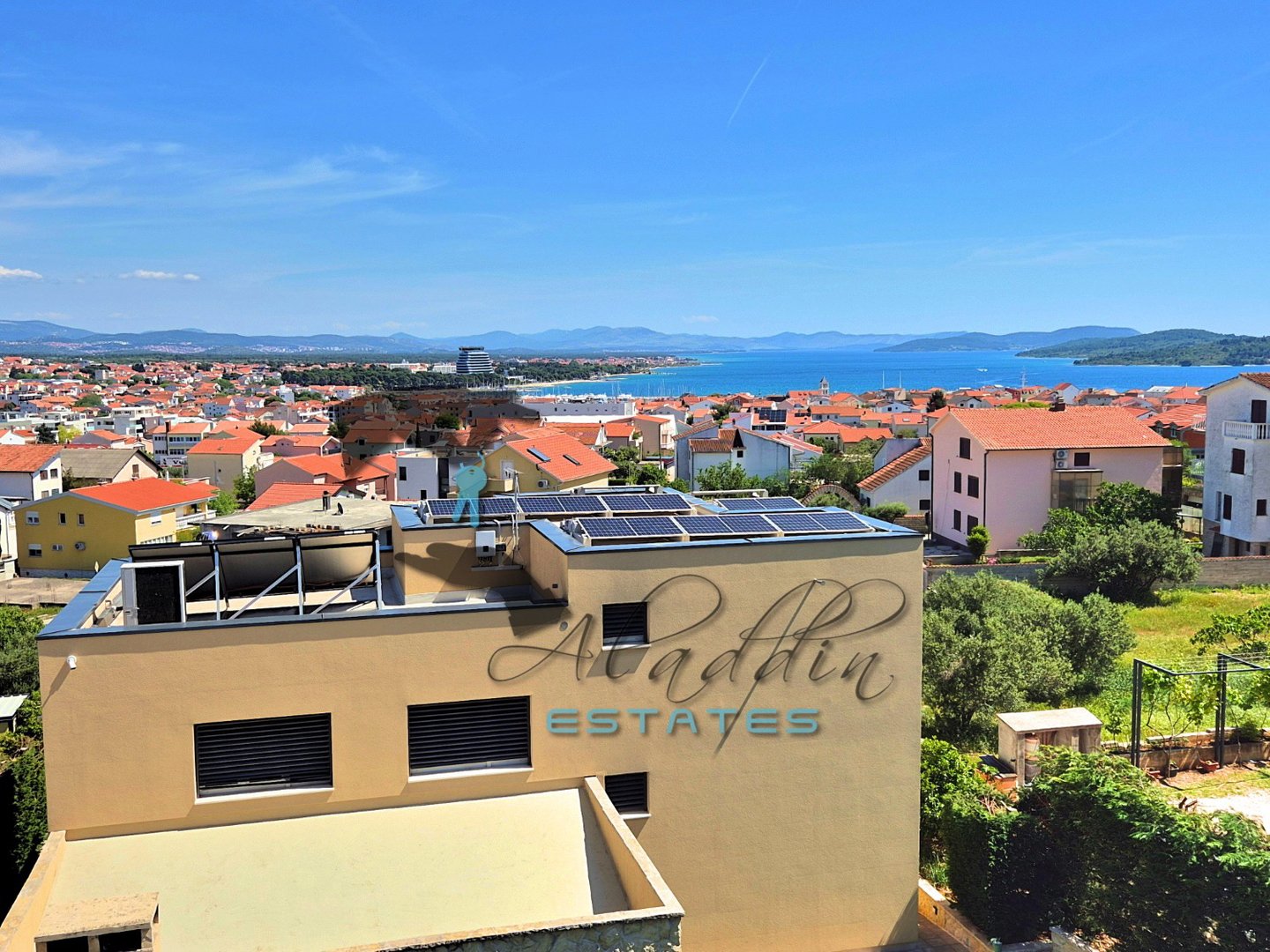 Flat For sale - Šibensko-kninska Vodice