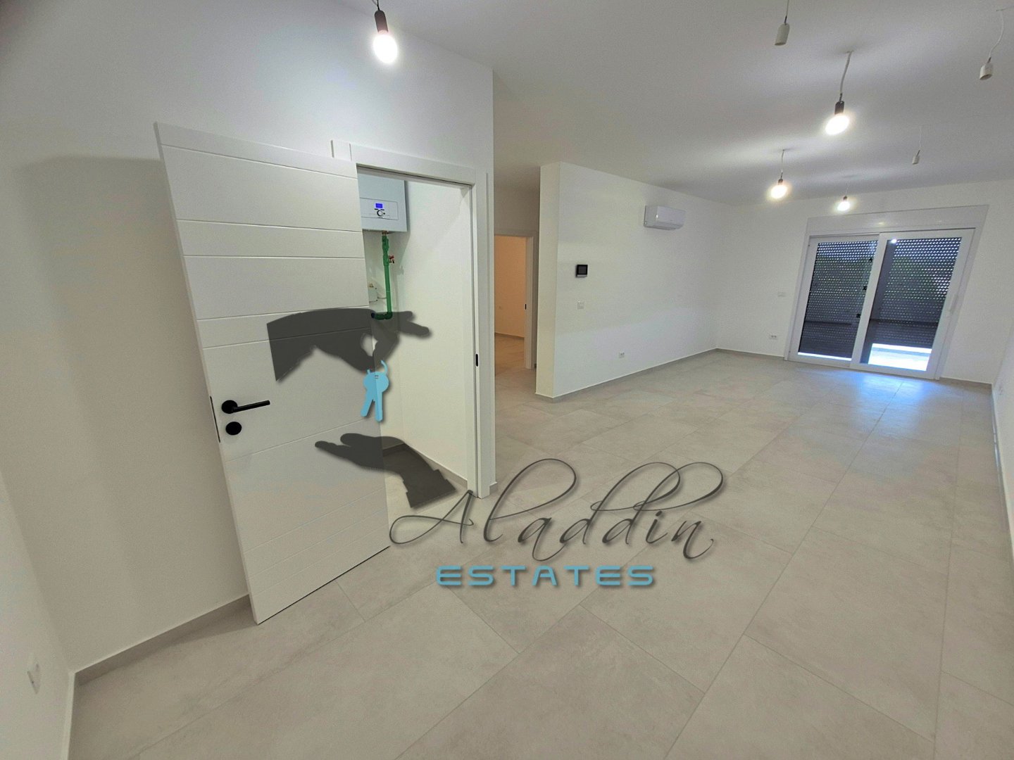 Flat For sale - Šibensko-kninska Vodice