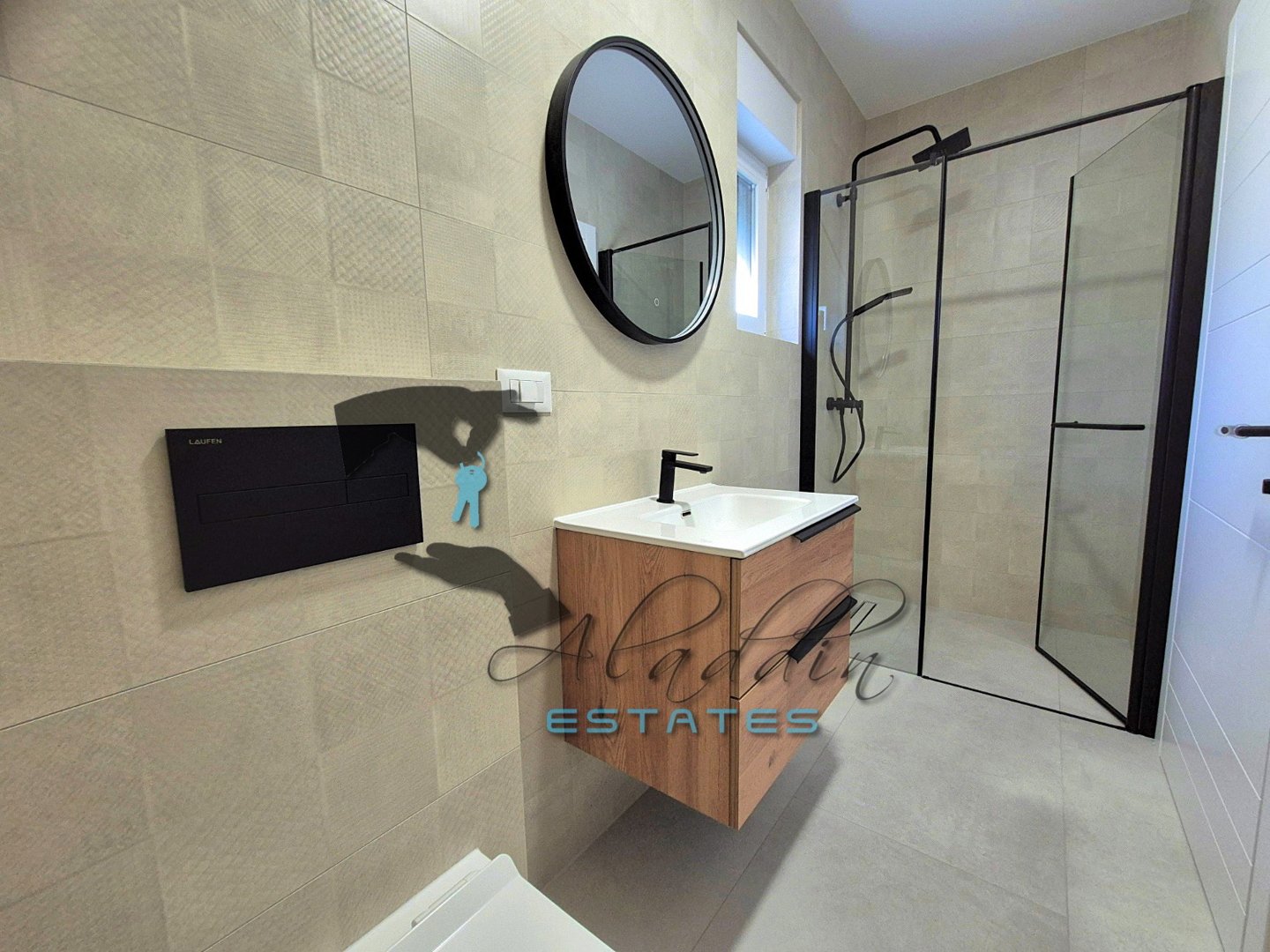 Flat For sale - Šibensko-kninska Vodice