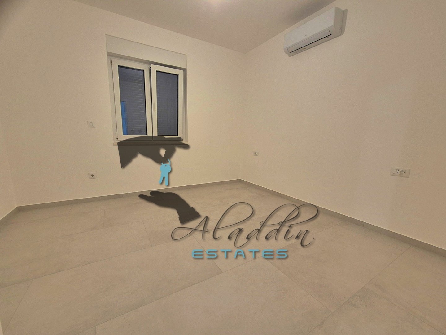 Flat For sale - Šibensko-kninska Vodice