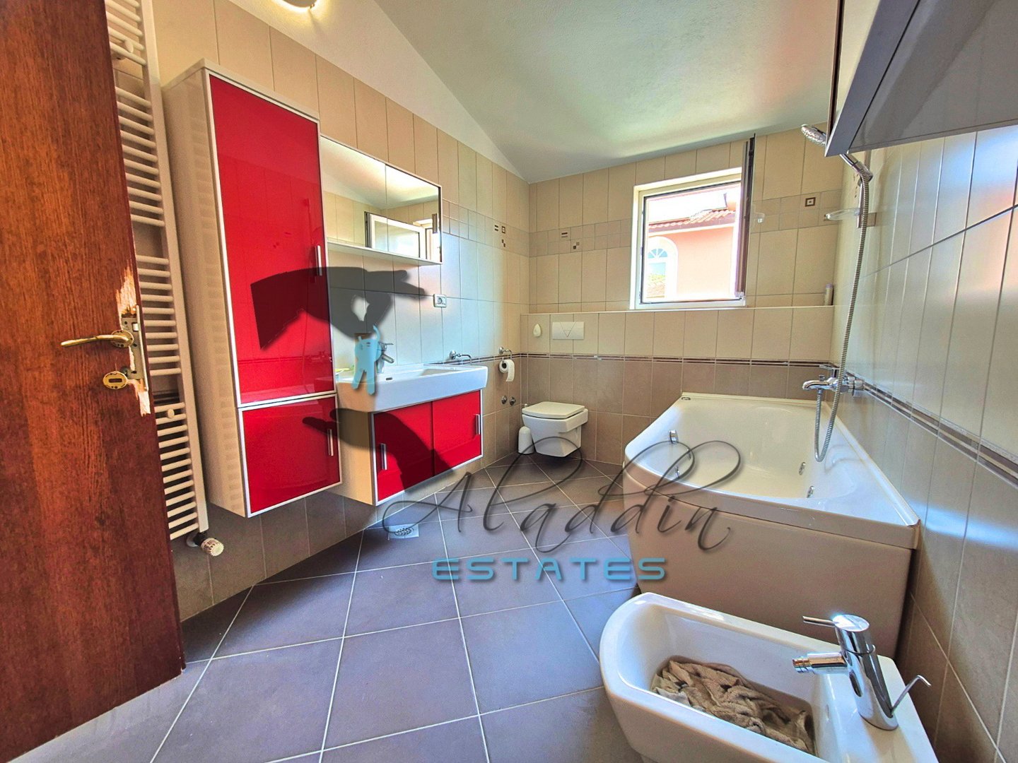Appartement À vendre - Splitsko-dalmatinska Seget Donji