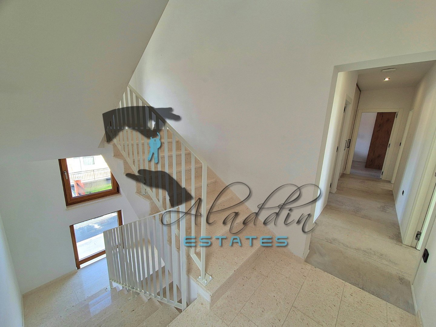Hiša Naprodaj - Splitsko-dalmatinska Kaštel Novi