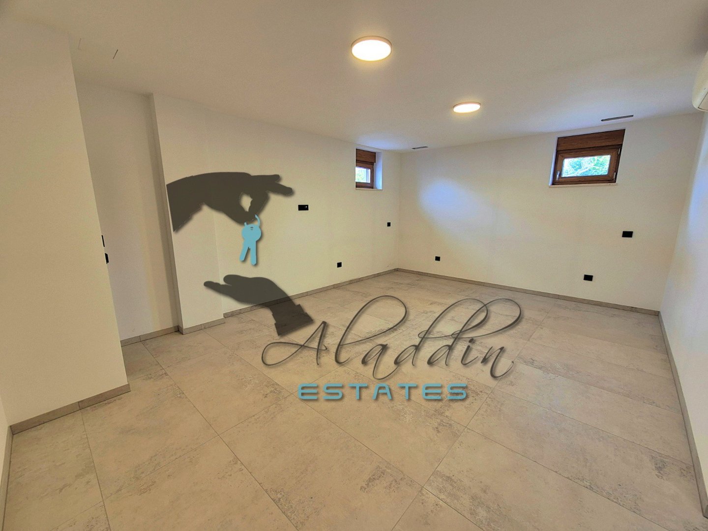 Hiša Naprodaj - Splitsko-dalmatinska Kaštel Novi