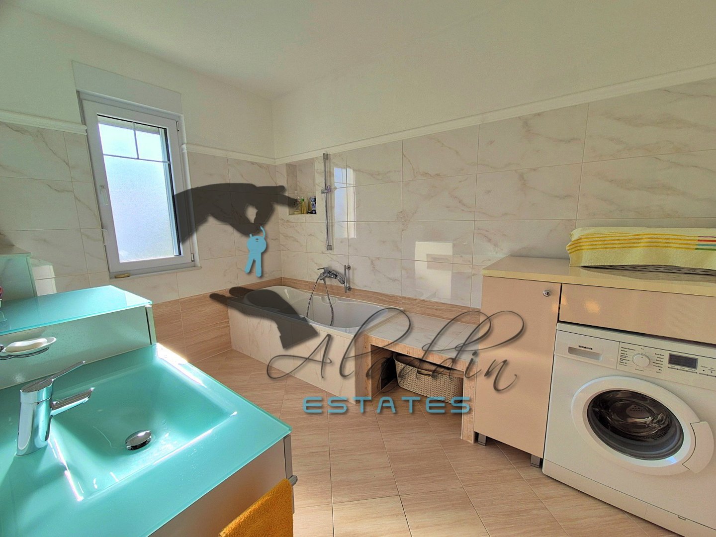 House For sale - Splitsko-dalmatinska Okrug Gornji