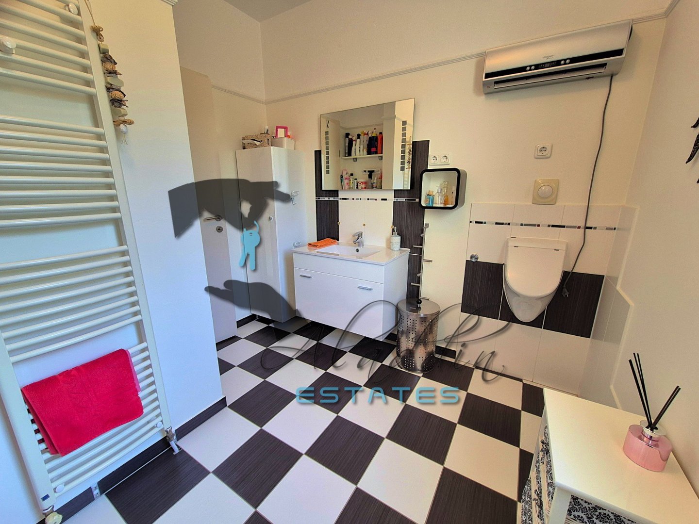 House For sale - Splitsko-dalmatinska Okrug Gornji