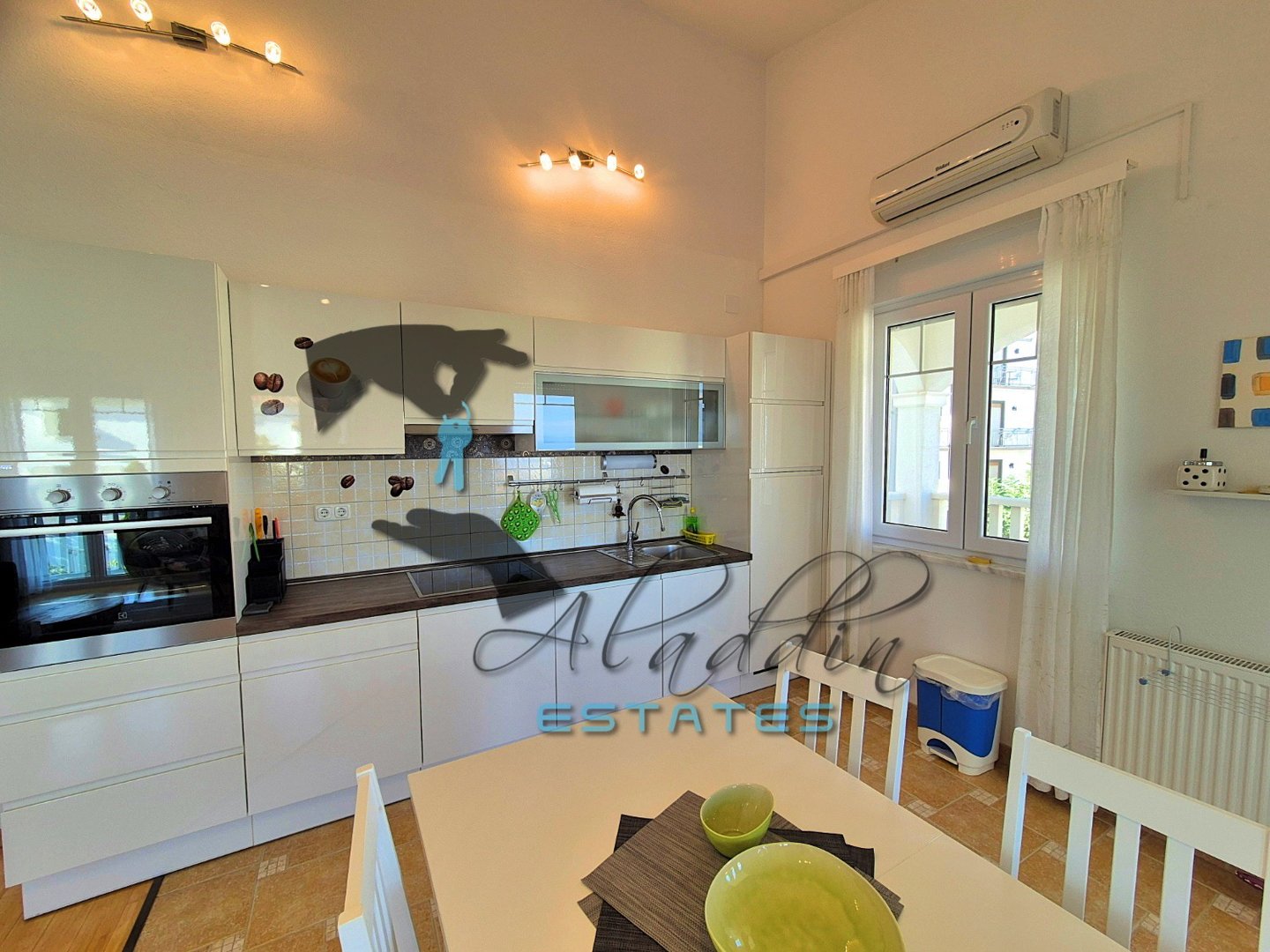 House For sale - Splitsko-dalmatinska Okrug Gornji