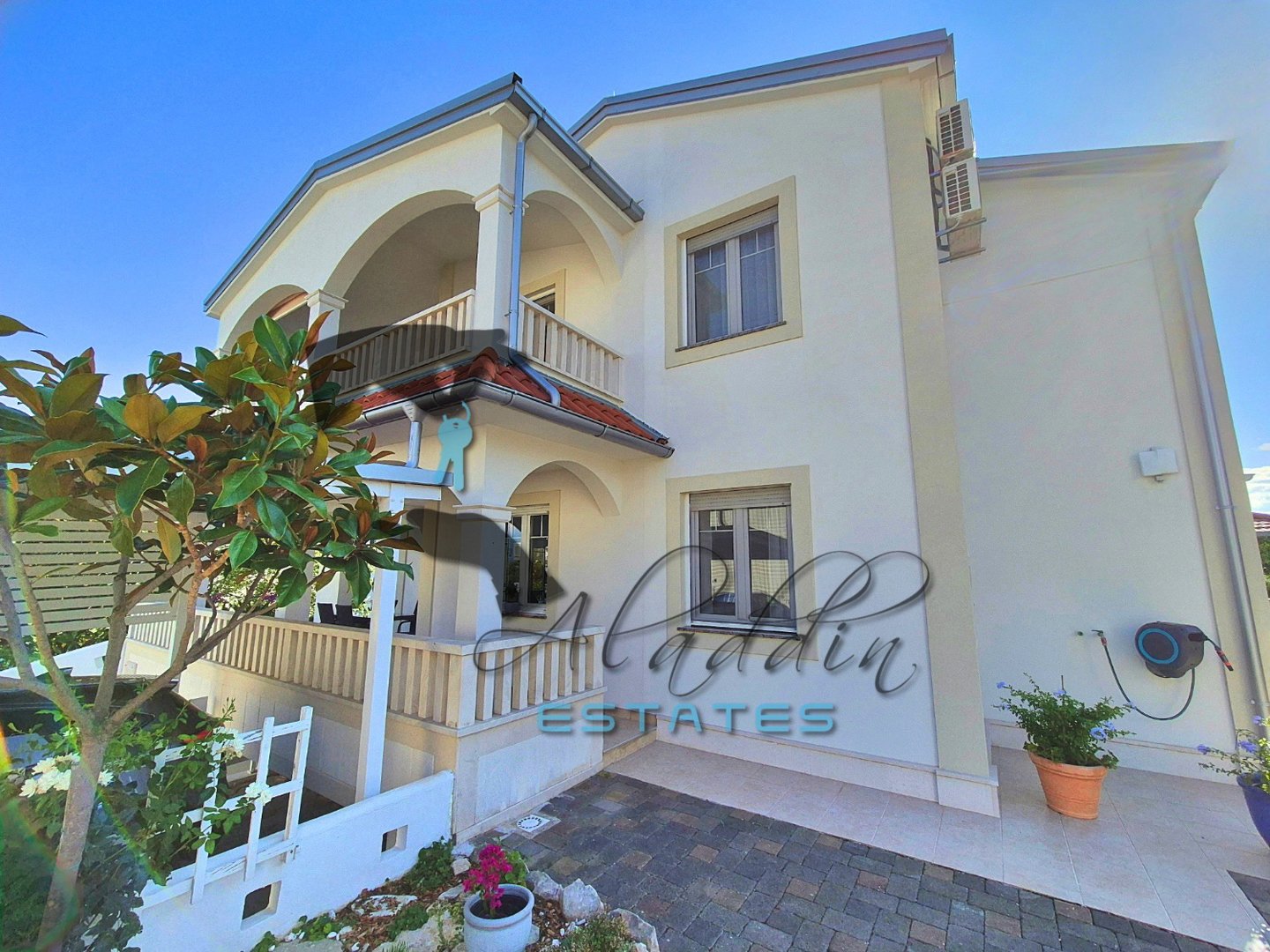 House For sale - Splitsko-dalmatinska Okrug Gornji