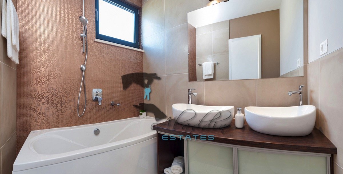 House For sale - Splitsko-dalmatinska Okrug Gornji