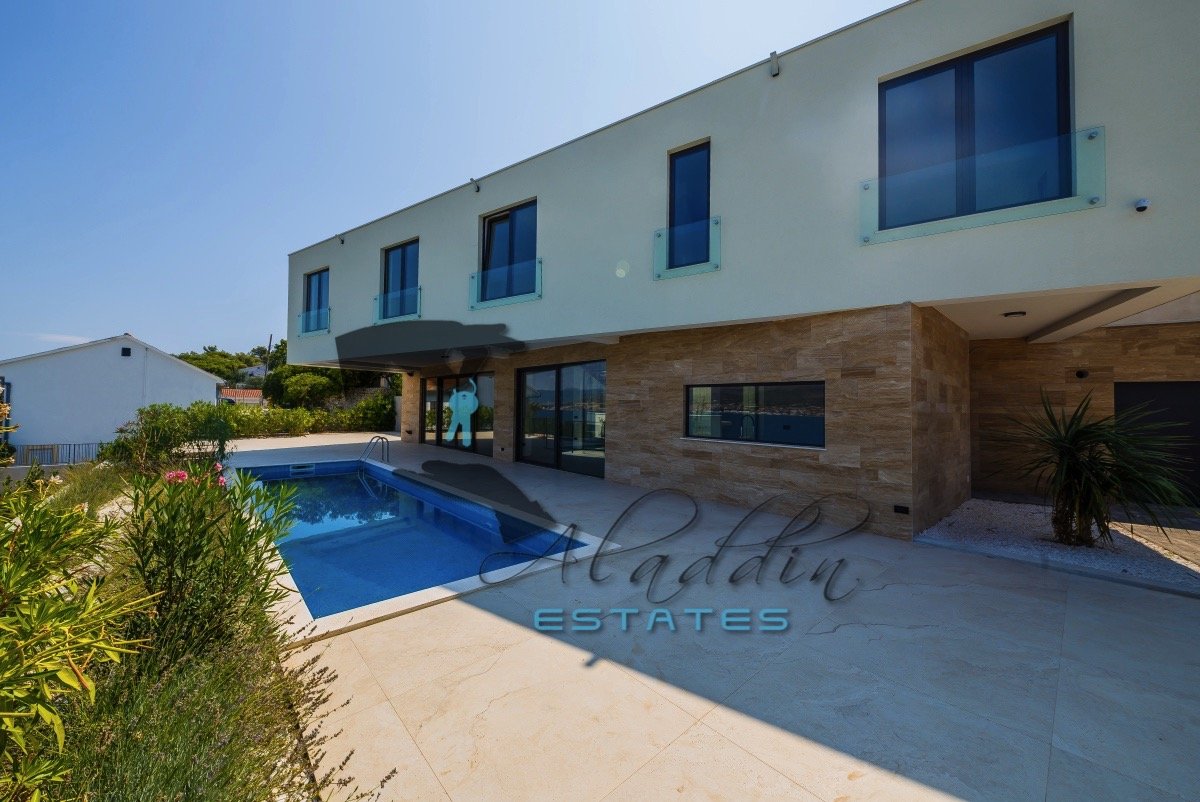 House For sale - Splitsko-dalmatinska Okrug Donji
