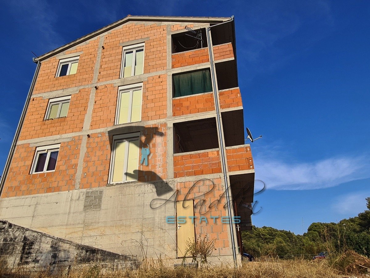 House For sale - Splitsko-dalmatinska Trogir