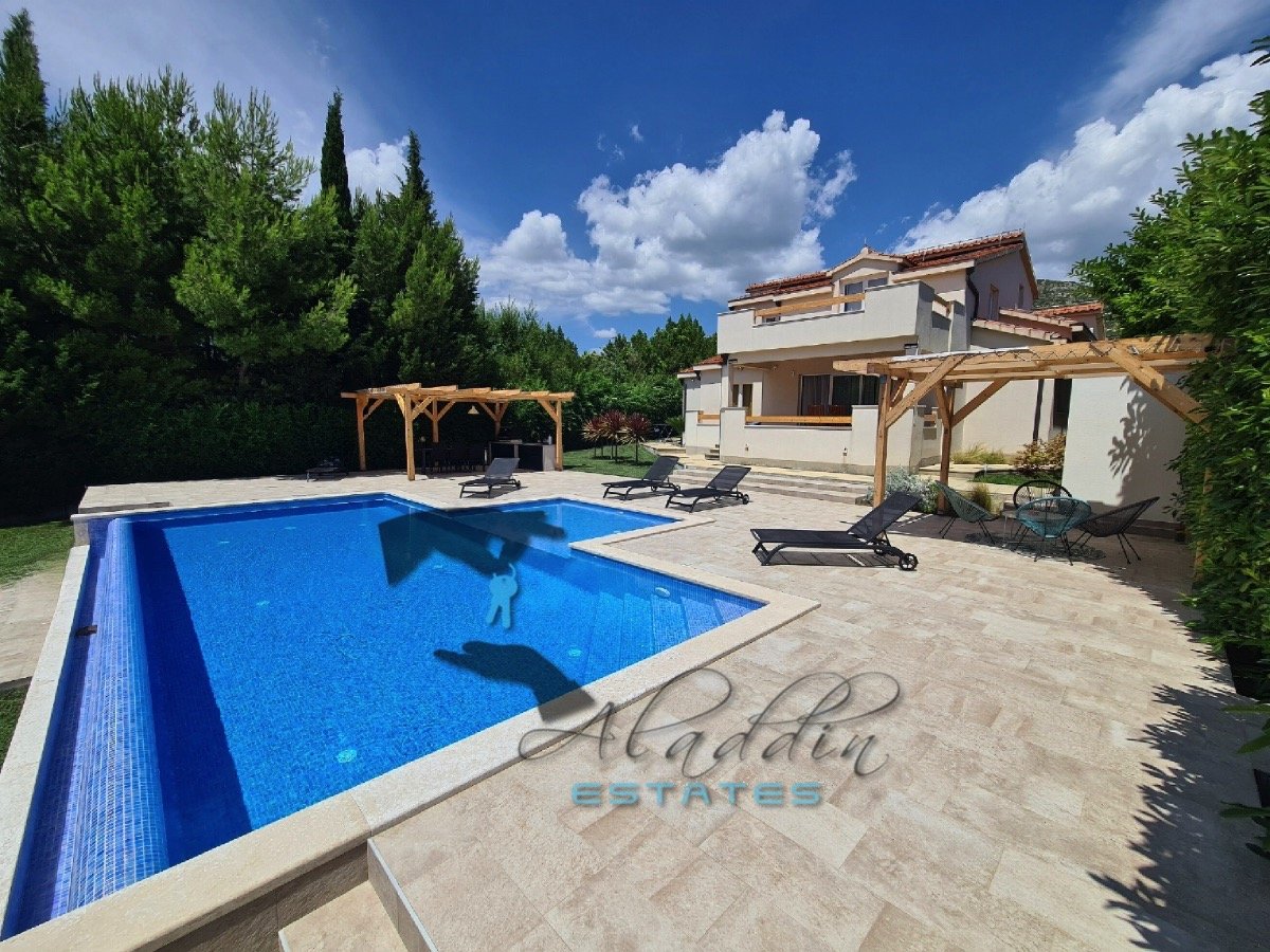 Casa In vendita - Splitsko-dalmatinska Kaštel Štafilić - foto 1/30