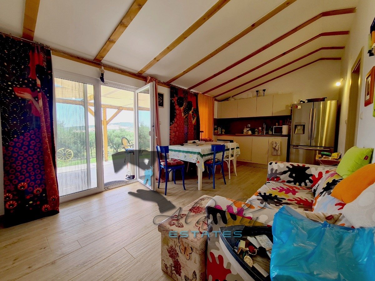 Casa In vendita - Splitsko-dalmatinska Kaštel Štafilić