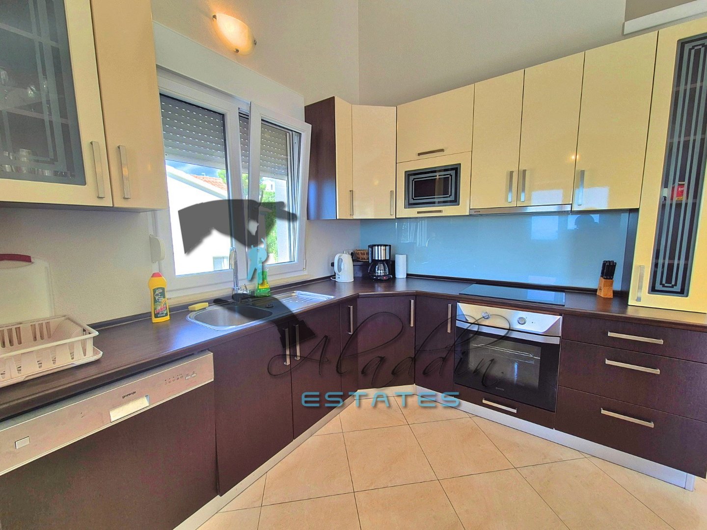Apartmán Na predaj - Splitsko-dalmatinska Okrug Gornji