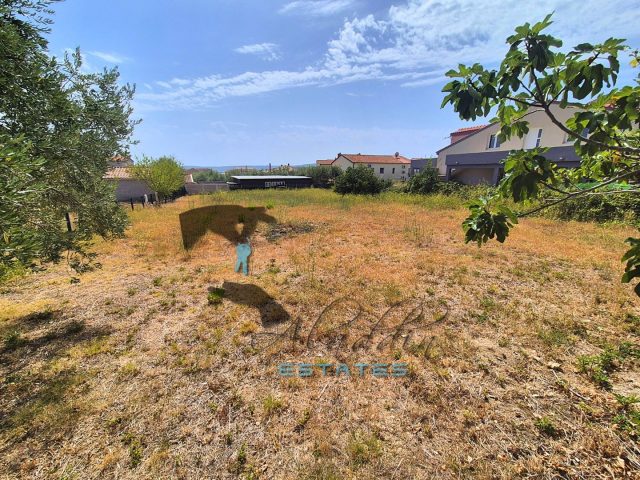Land for sale 1100 m² – Kaštel Novi