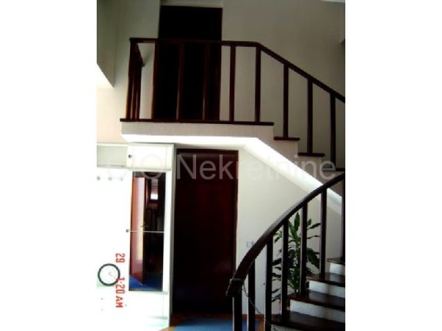 Maison À vendre - Splitsko-dalmatinska Split - foto 3/13