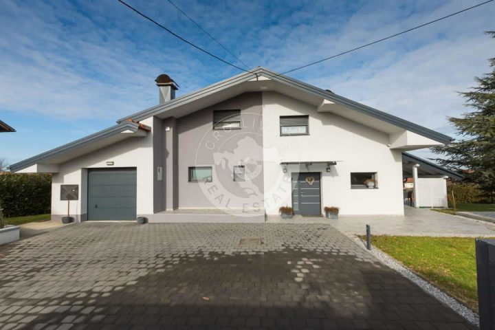 Dom na predaj 280 m² – Kloštar Ivanić