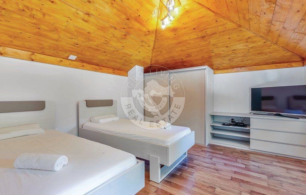 Kuća Na prodaju - Primorsko-goranska Selce