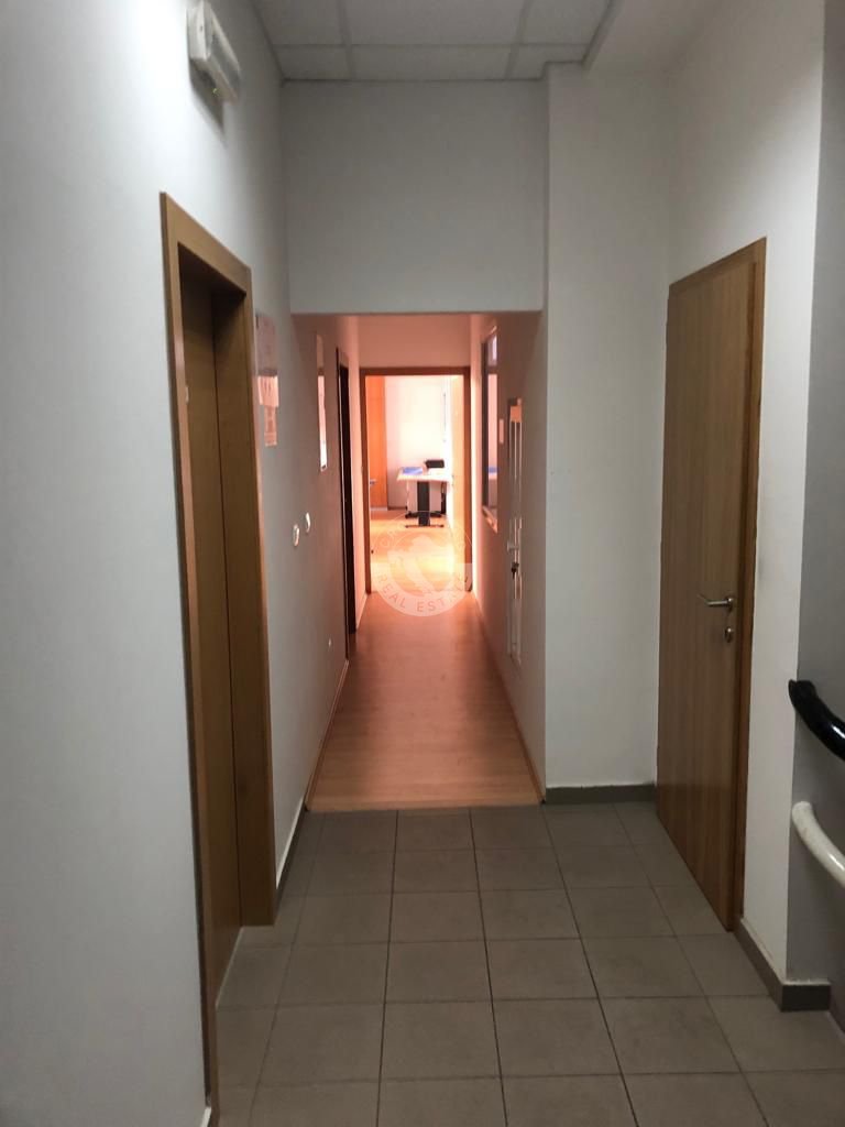 Komerčné Na prenájom - Karlovačka Mala Švarča