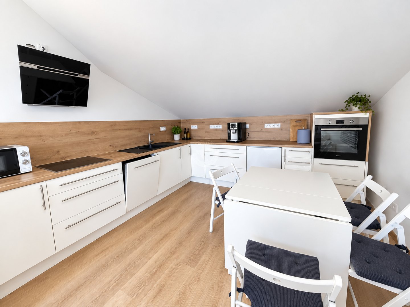 Flat For sale - Primorsko-goranska Crikvenica