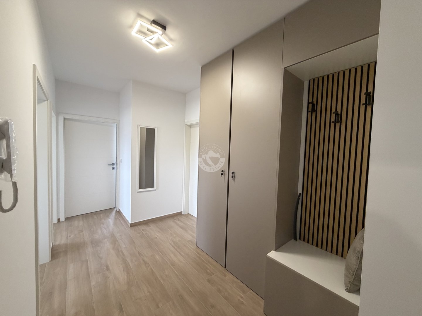 Flat For sale - Istarska Tar