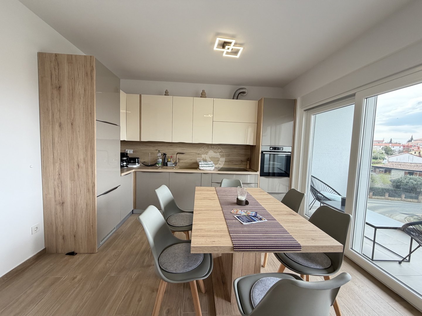 Flat For sale - Istarska Tar