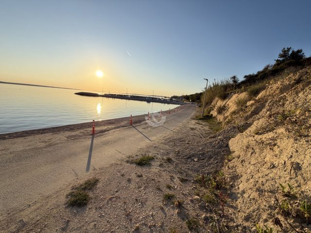 Parcela na predaj 476 m² – Ražanac