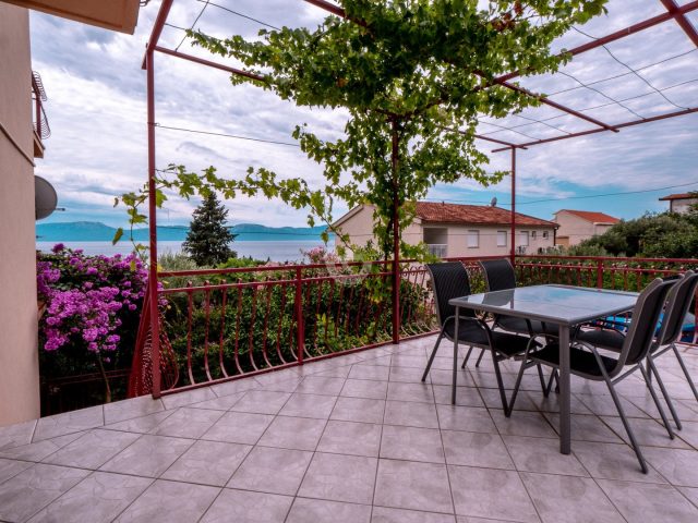 Hiša na predaj 192 m² – Gradac