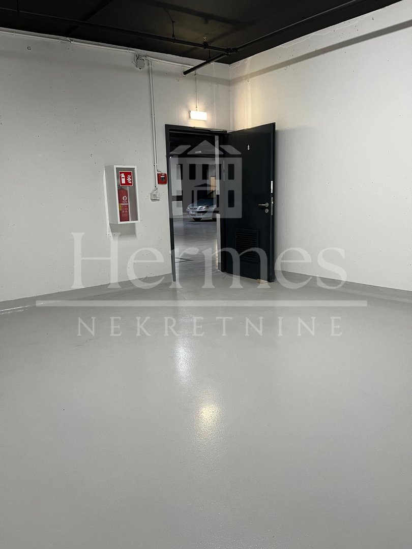 Locaux commerciaux À louer - Grad Zagreb Lanište