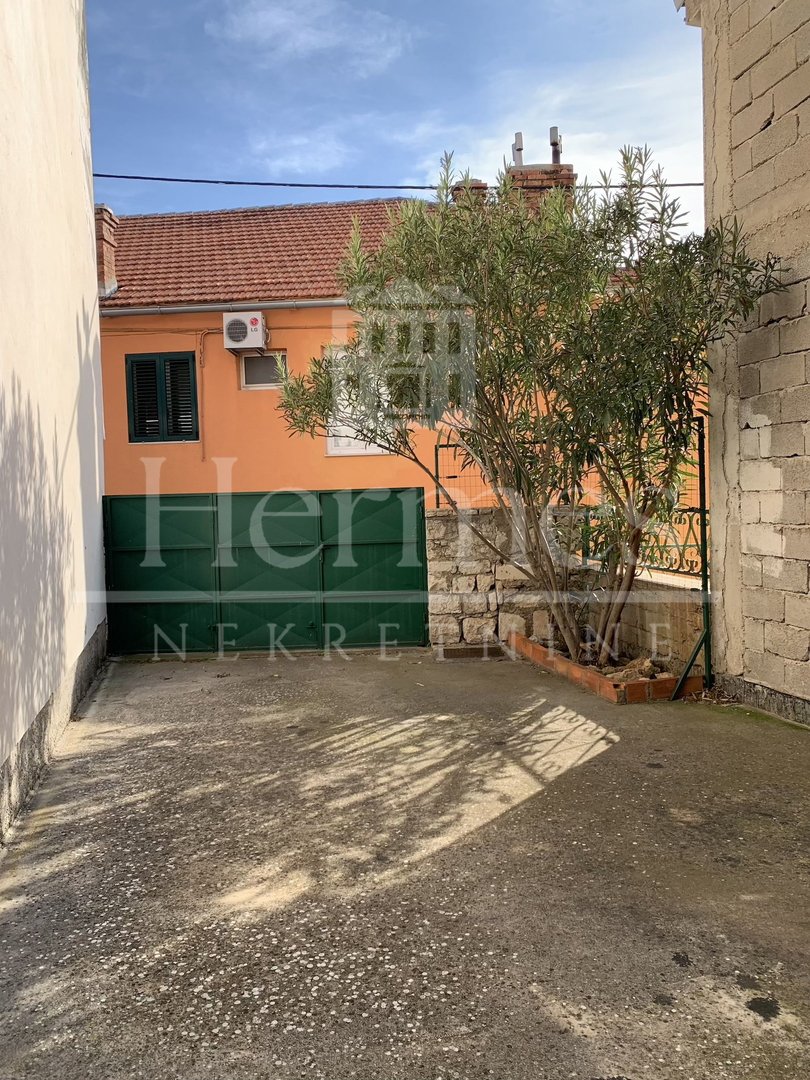 House For sale - Šibensko-kninska Varoš