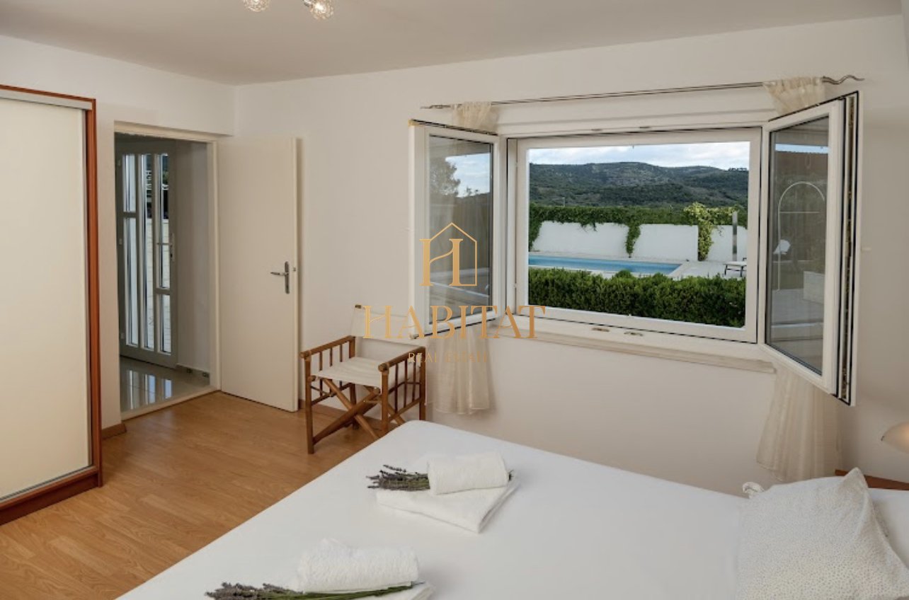 Haus Zu verkaufen - SPLITSKO-DALMATINSKA SUPETAR