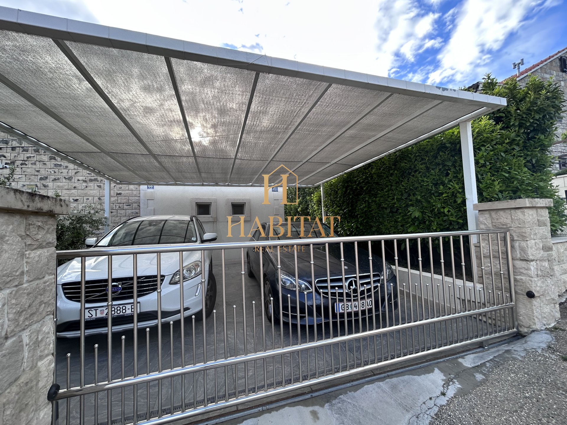 Haus Zu verkaufen - SPLITSKO-DALMATINSKA SUPETAR