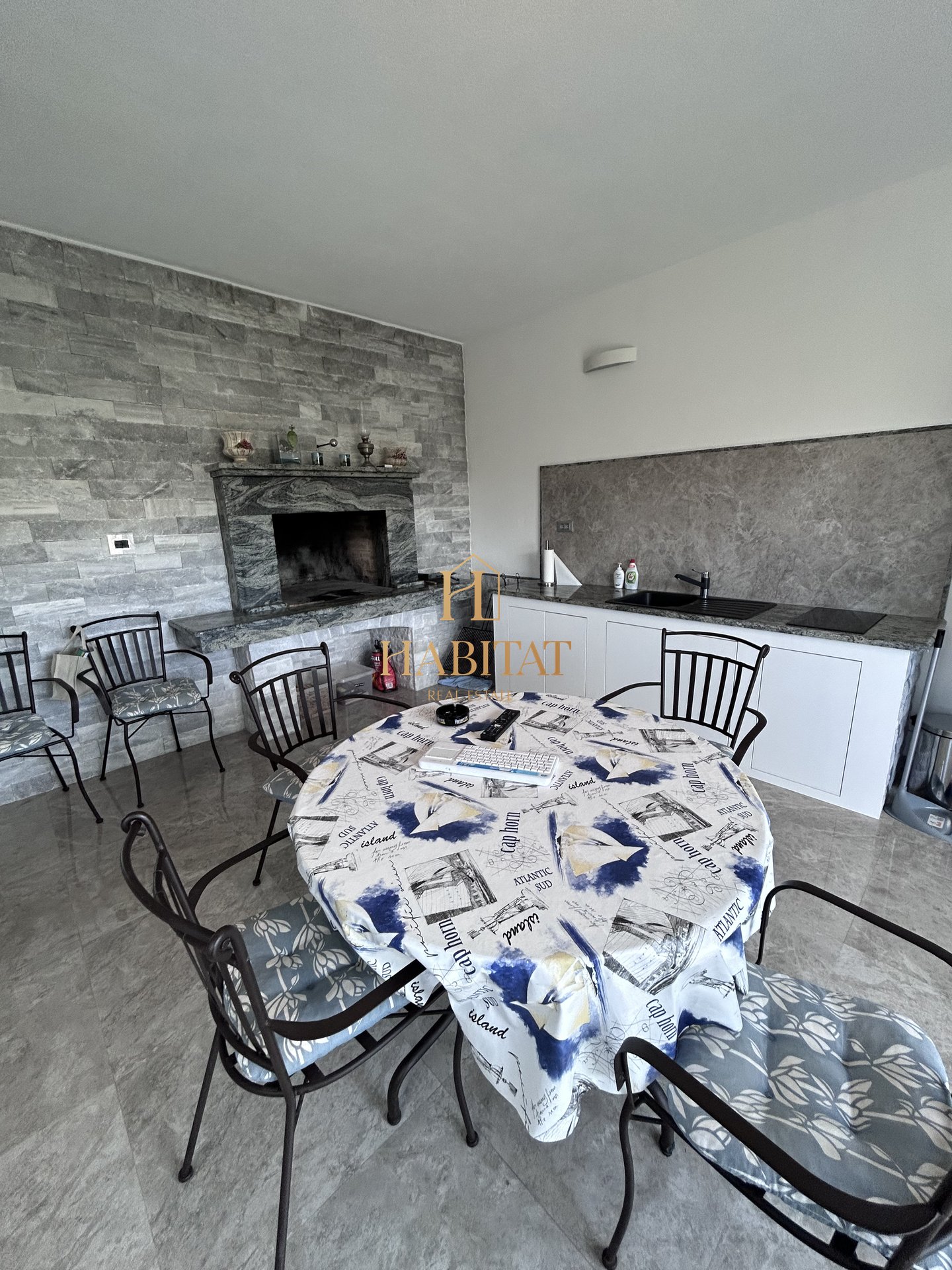 Haus Zu verkaufen - SPLITSKO-DALMATINSKA SUPETAR