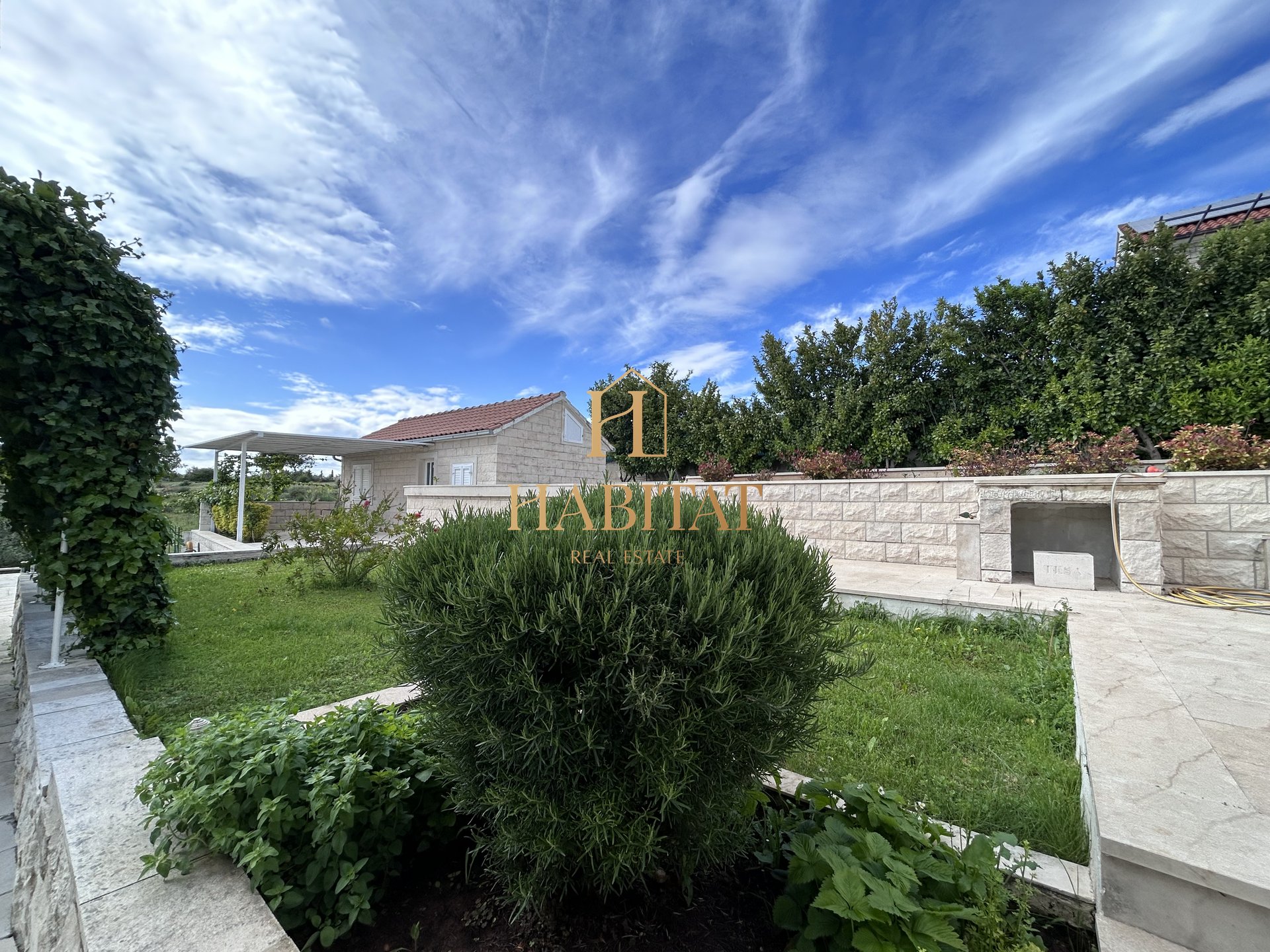 Haus Zu verkaufen - SPLITSKO-DALMATINSKA SUPETAR