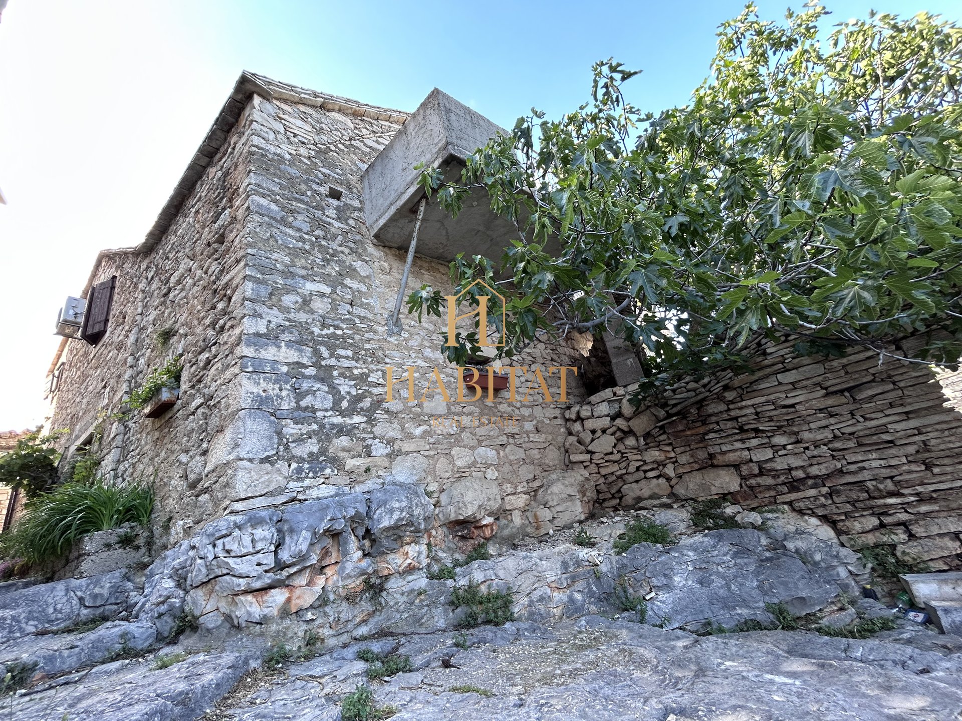 Haus Zu verkaufen - SPLITSKO-DALMATINSKA SUPETAR