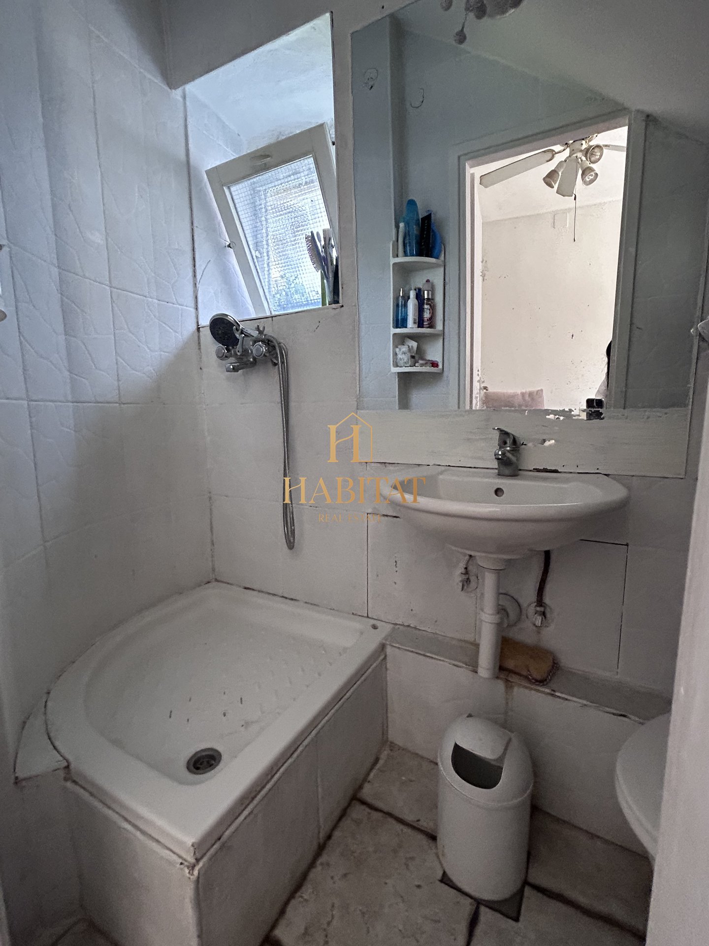 Haus Zu verkaufen - SPLITSKO-DALMATINSKA SUPETAR