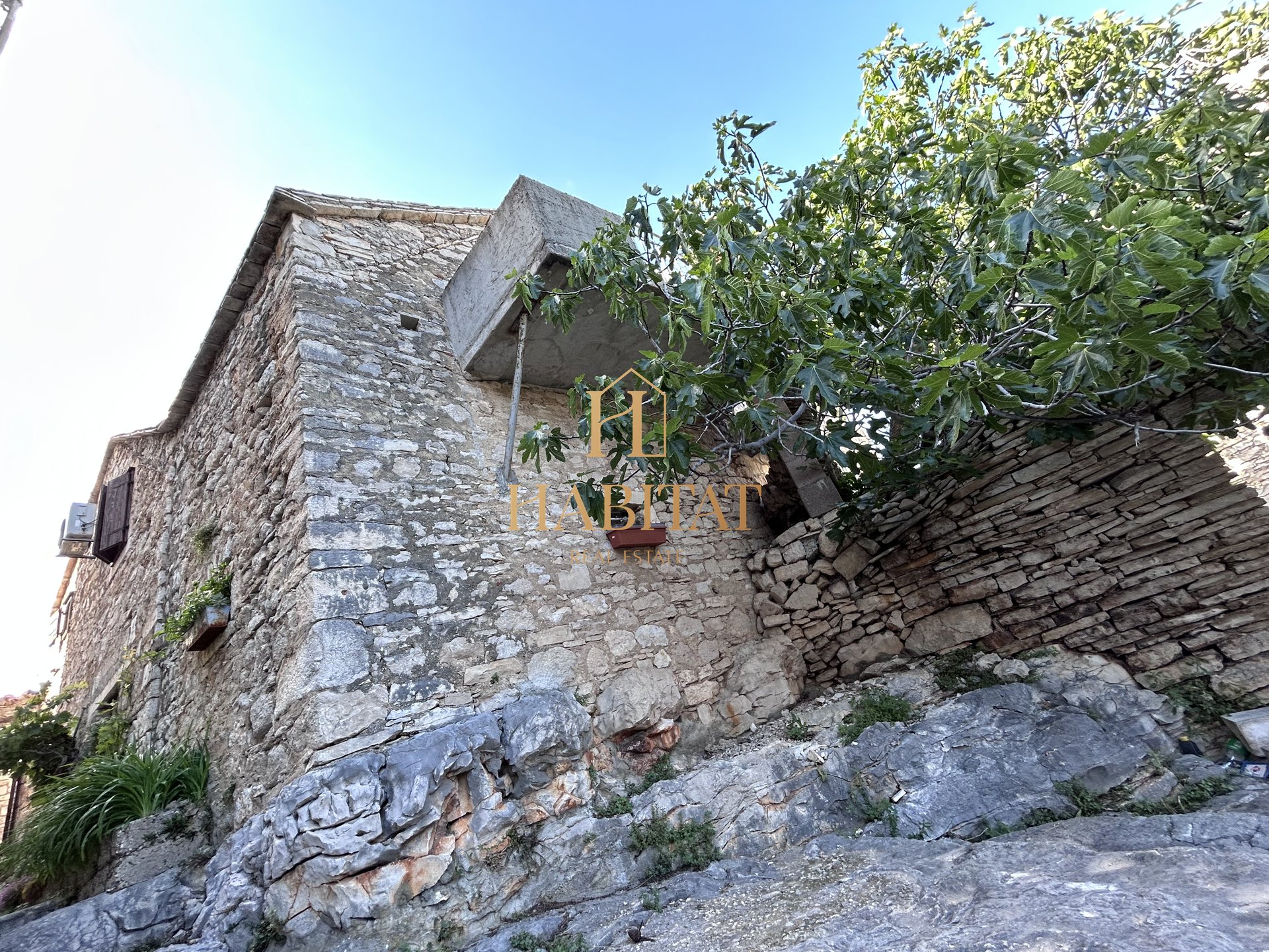 Haus Zu verkaufen - SPLITSKO-DALMATINSKA SUPETAR