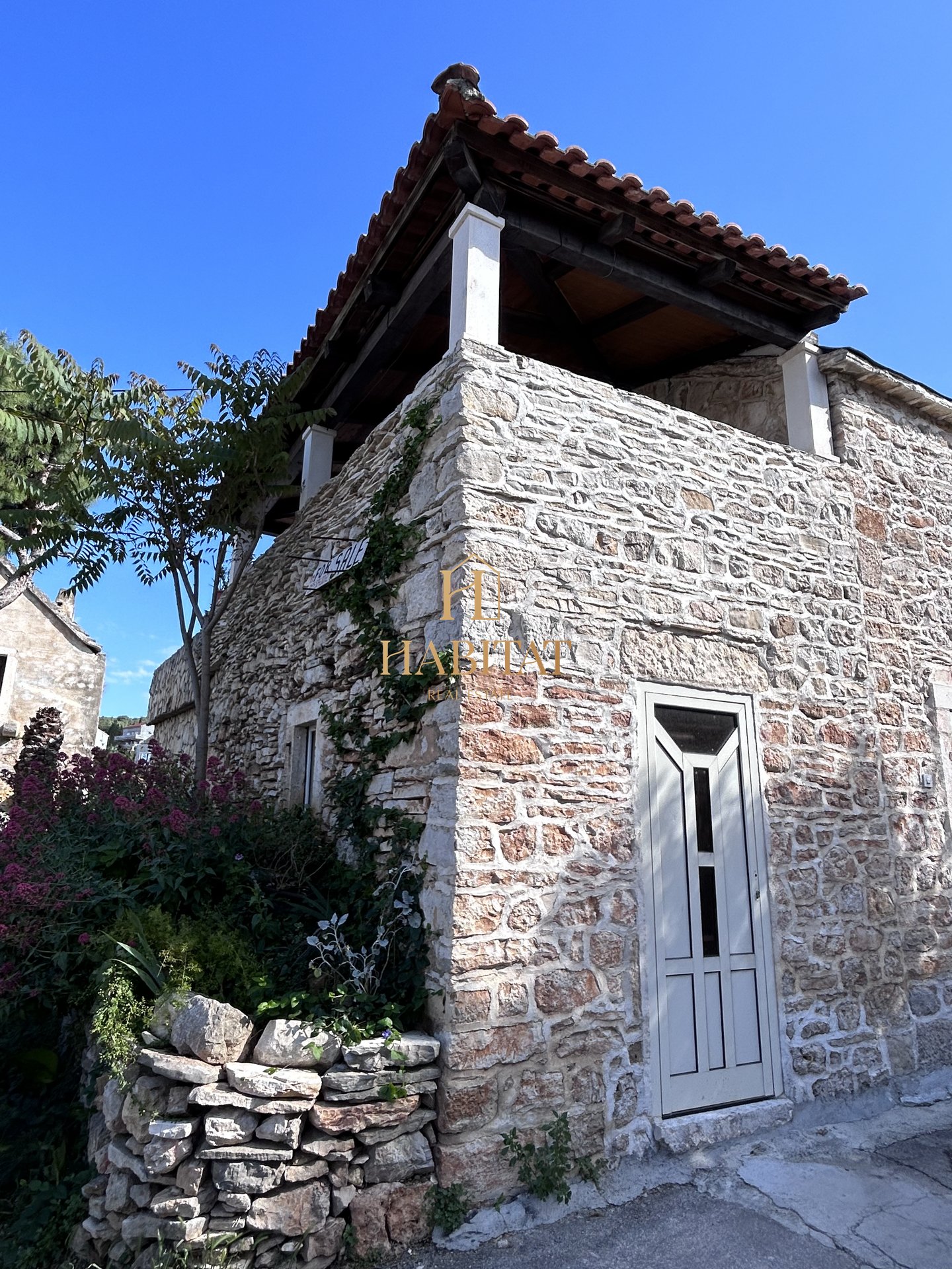 Haus Zu verkaufen - SPLITSKO-DALMATINSKA SUPETAR