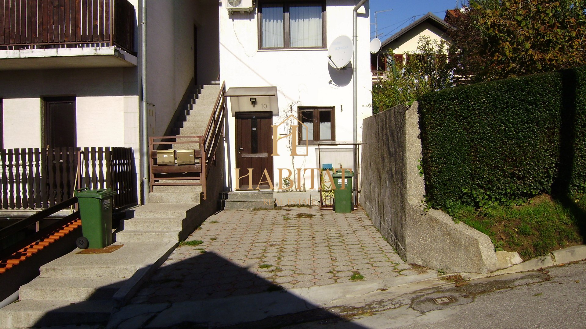 Apartma Na predaj - GRAD ZAGREB DONJA DUBRAVA