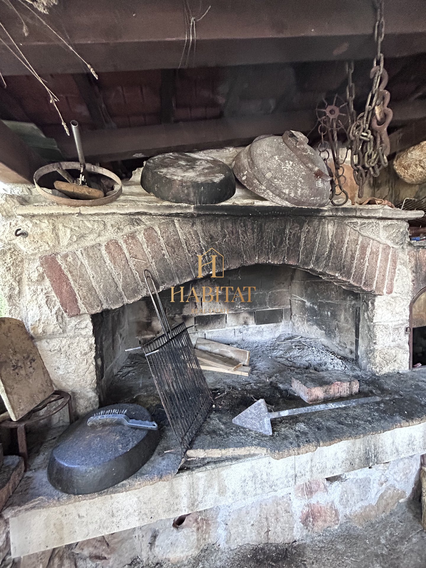 Hiša Na predaj - SPLITSKO-DALMATINSKA SUPETAR