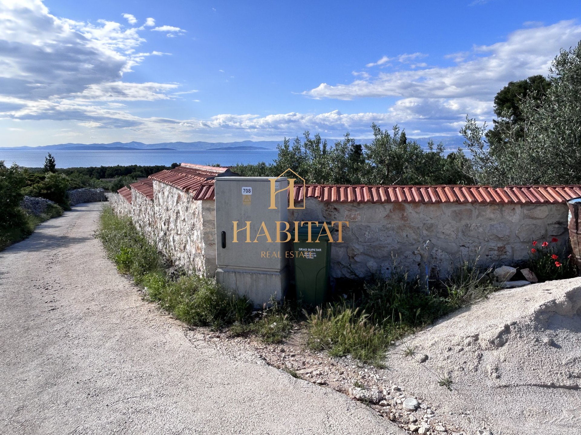 Hiša Na predaj - SPLITSKO-DALMATINSKA SUPETAR