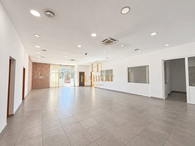 Poslovni prostor za najam 281 m² – Matulji