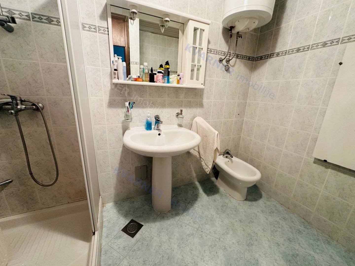 Haus Zu verkaufen -  Njivice