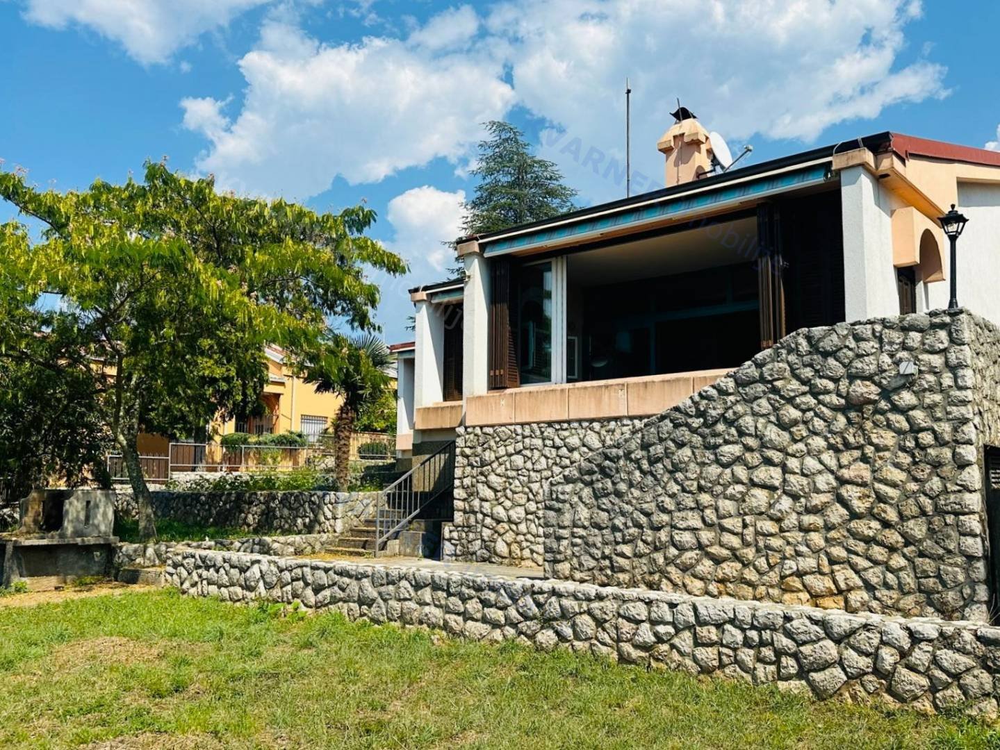 Haus Zu verkaufen -  Njivice