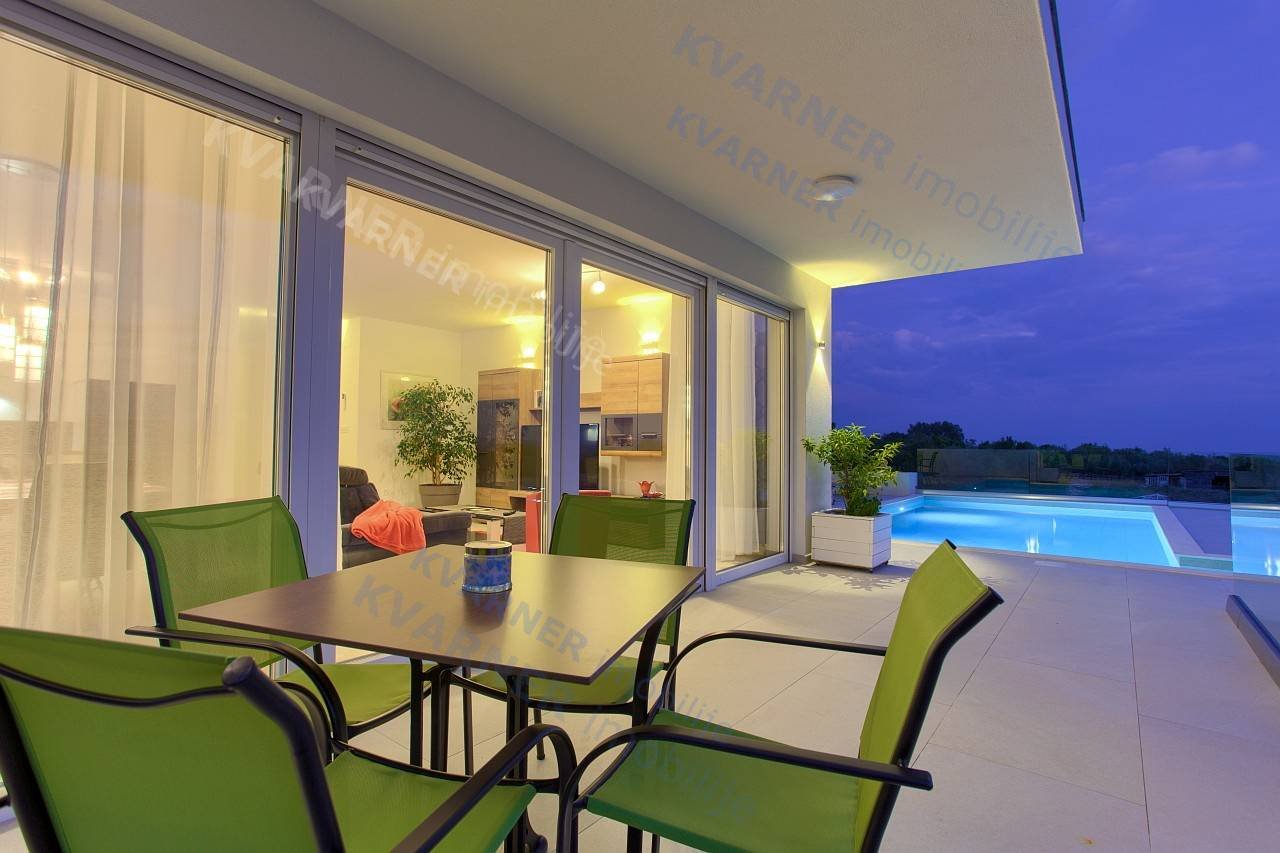Apartma Na predaj -  Grad Krk